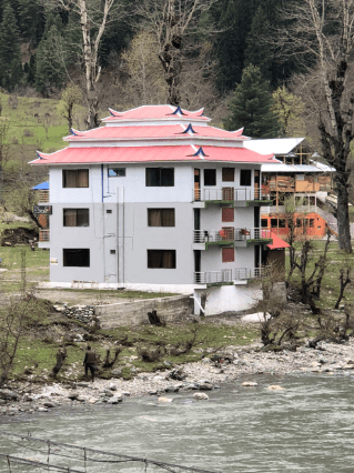 Neelum View Hotel Taobat