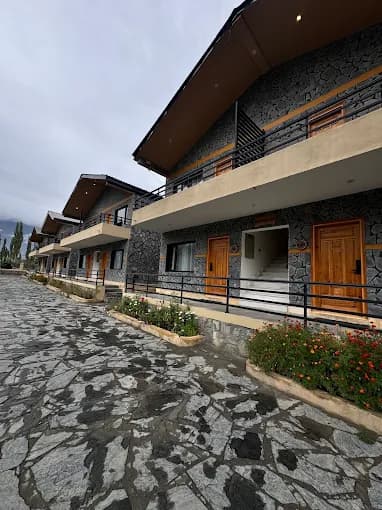 Qayyam Hotel Skardu thumbnail 4